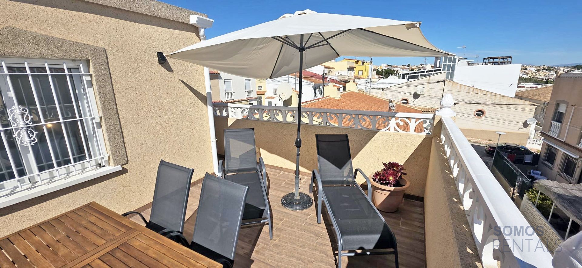 Casa Amadorio, Urb La Marina — fotografía 24