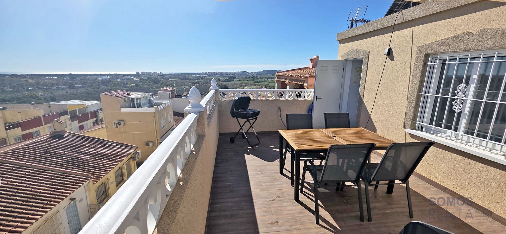 Casa Amadorio, Urb La Marina — fotografía 25