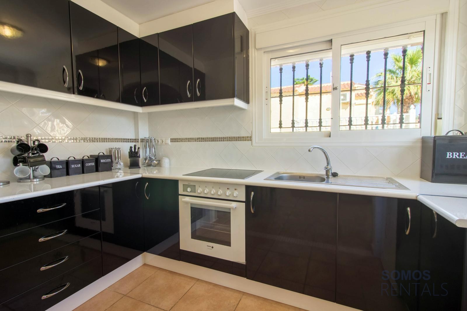 Casa Dublin, Urb La Marina — photographie 15